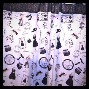 Parisian style shower curtain & accessories